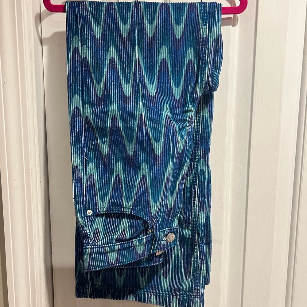 Blue chevron ribbed jeans